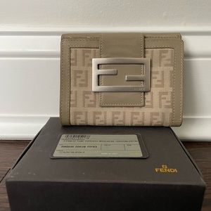 FENDI Wallet (Authentic) - Foglio Zucchino Beige/Tan Monogram